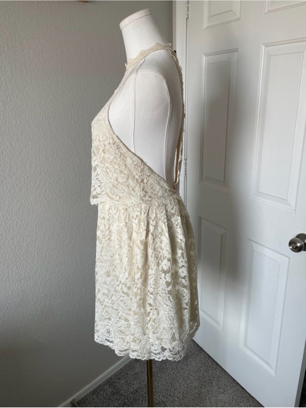 Free People Lost in a Dream Halter Dress Antique Ivory Size 2 | Boho - Picture 5 of 6